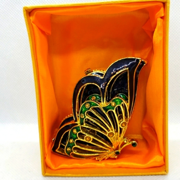 Creature Couture-Butterfly Trinket Box - Picture 5 of 9